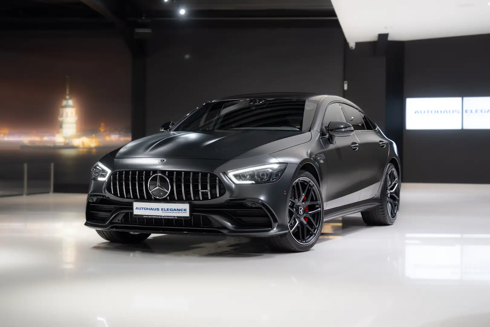 Mercedes-Benz AMG GT 4-trg. 43 4Matic+*SPORT-AUSPUFF*NIGHT*LED Šedá - 1