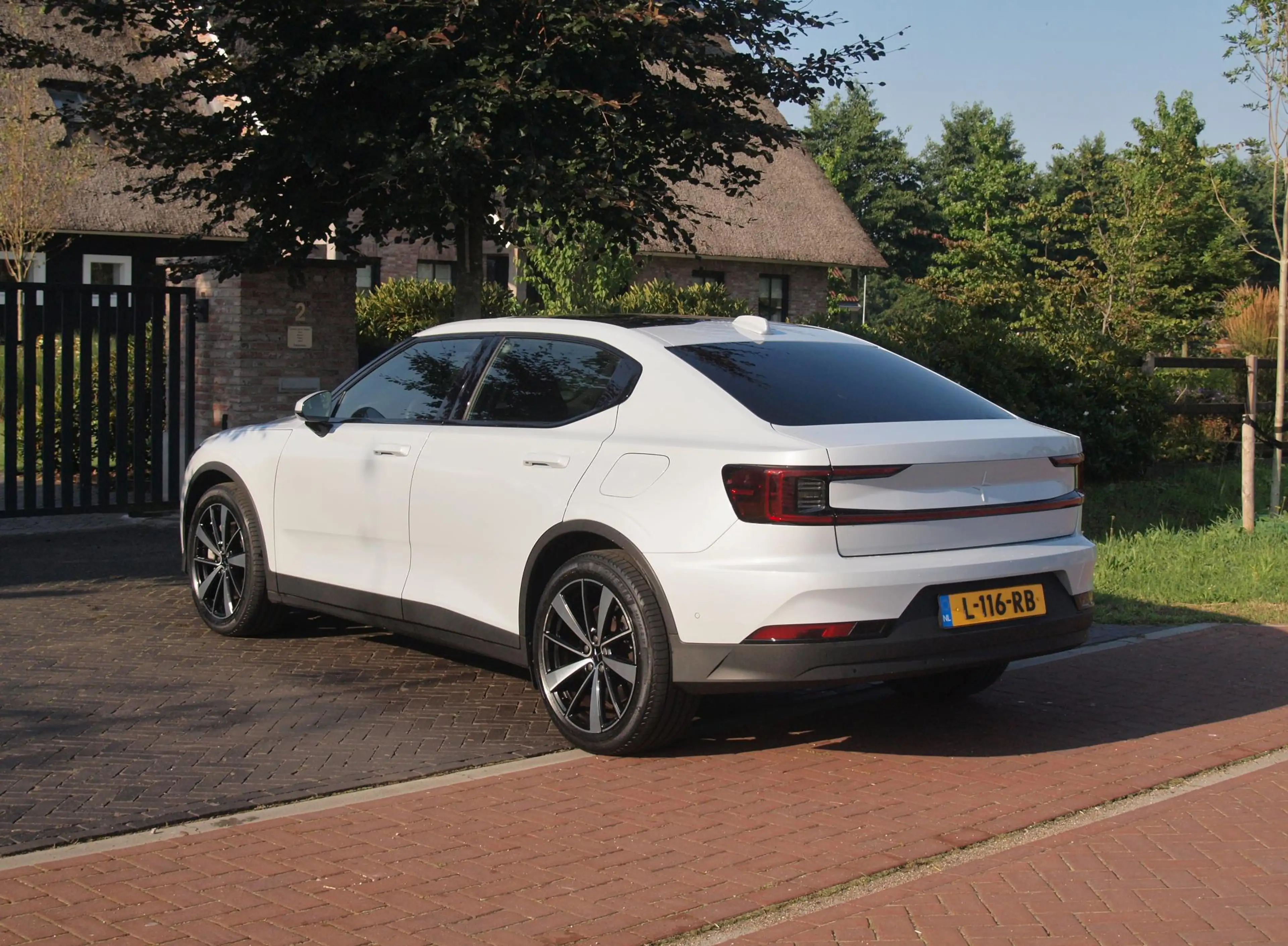 Polestar 2 Long Range Dual Motor 78 kWh | SOH 92%| Panoramada — photo 8