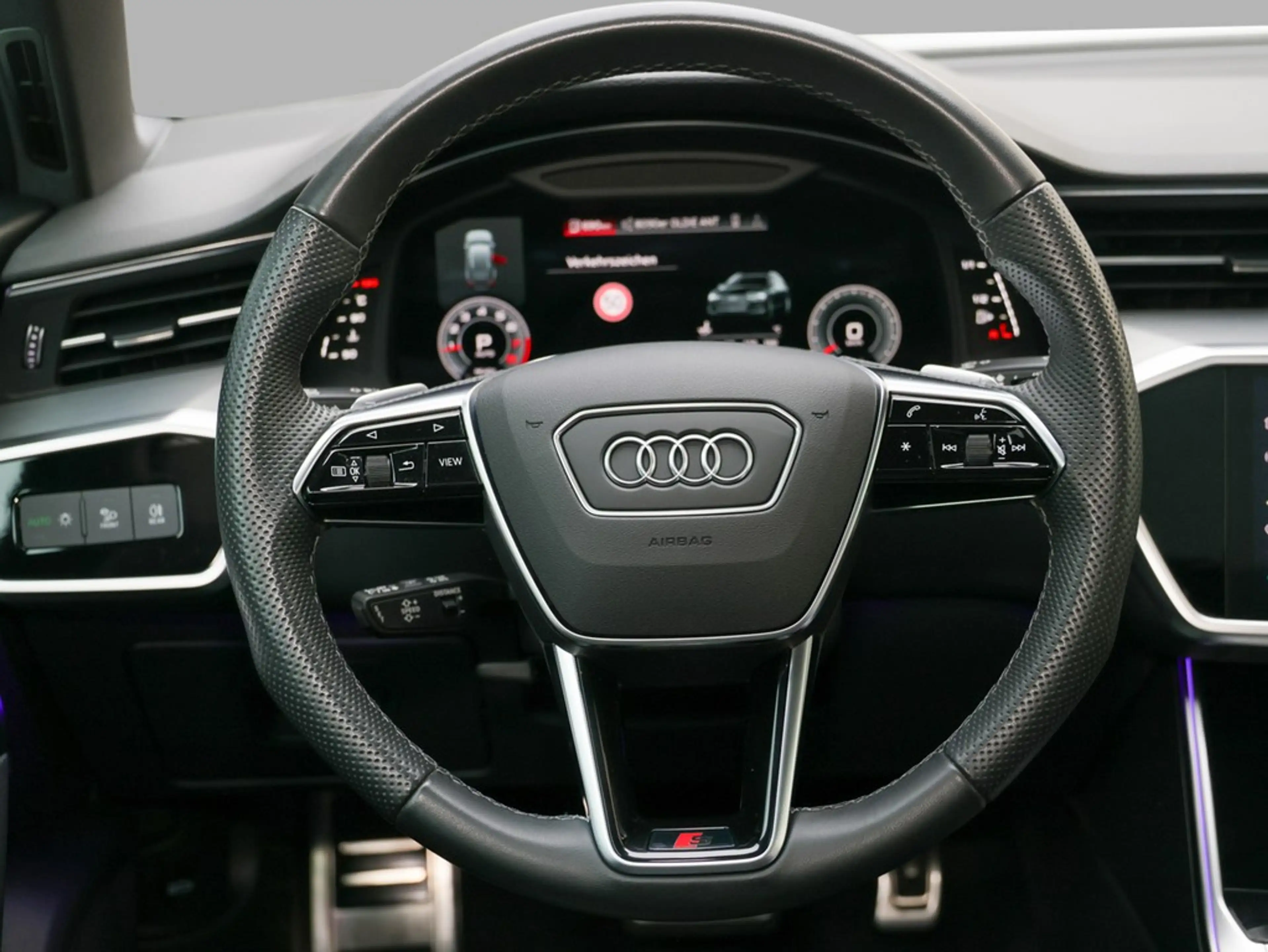 Audi A6 Avant 45 TFSI quattro sport — photo 19
