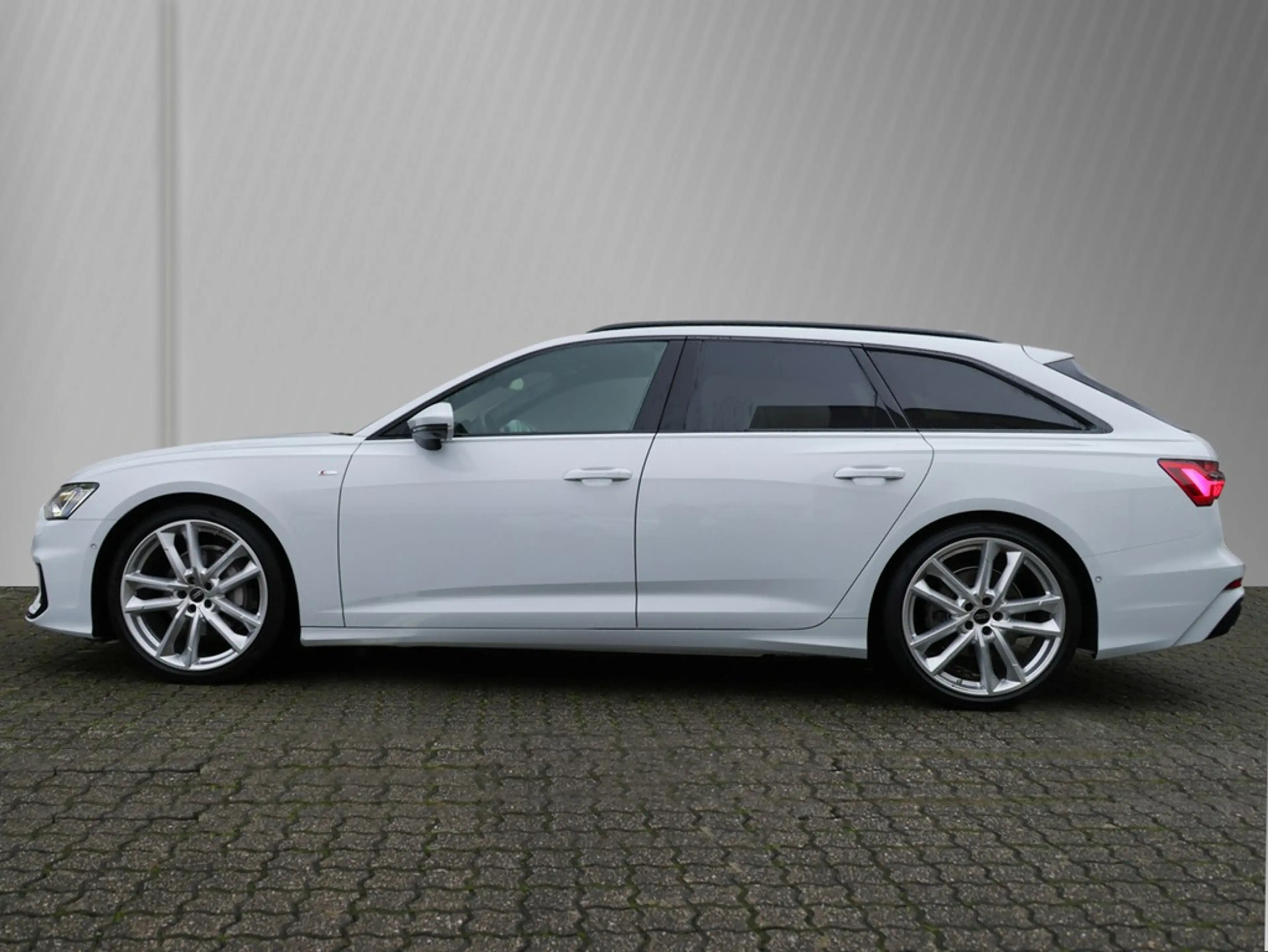 Audi A6 Avant 45 TFSI quattro sport — photo 3