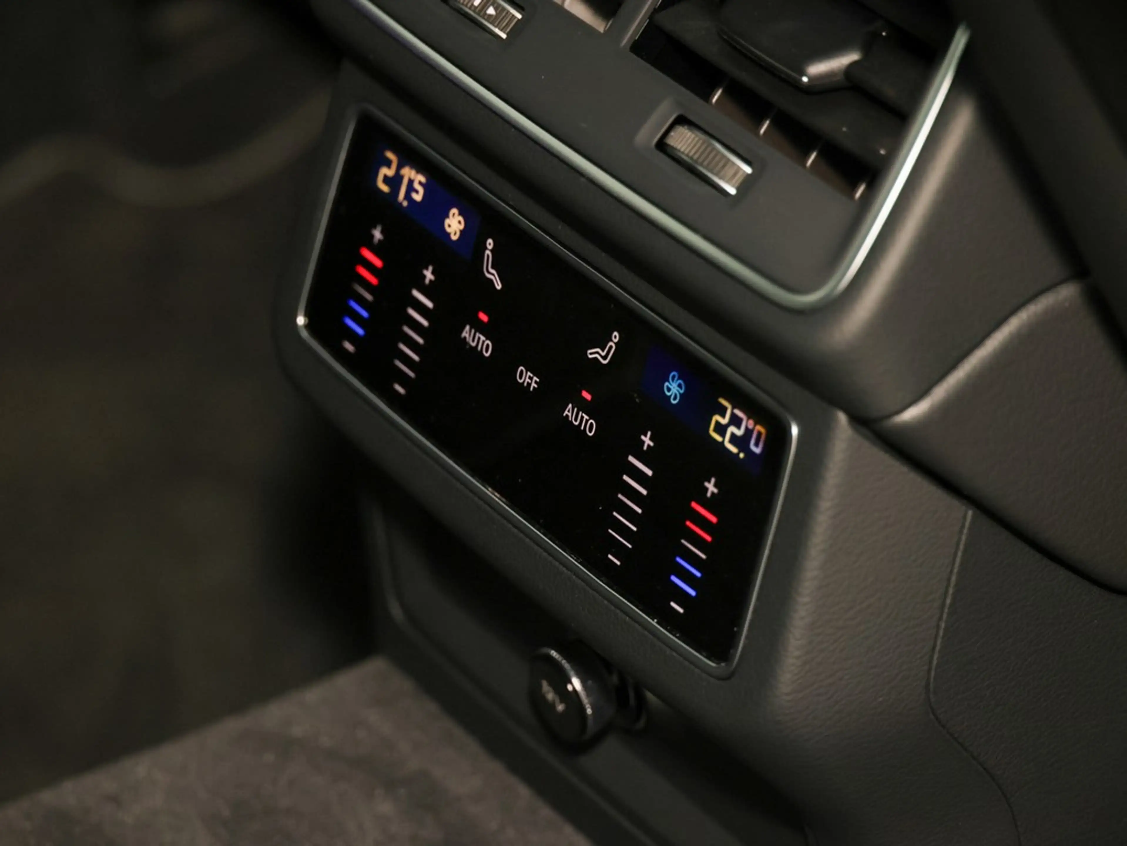 Audi A6 Avant 45 TFSI quattro sport — photo 15
