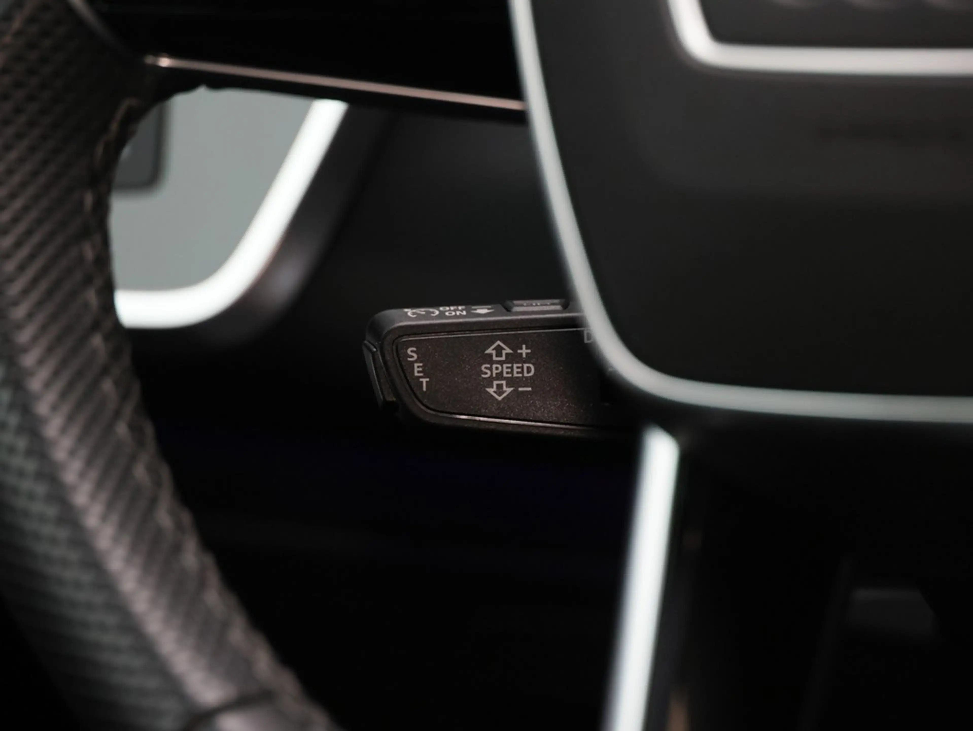 Audi A6 Avant 45 TFSI quattro sport — photo 17