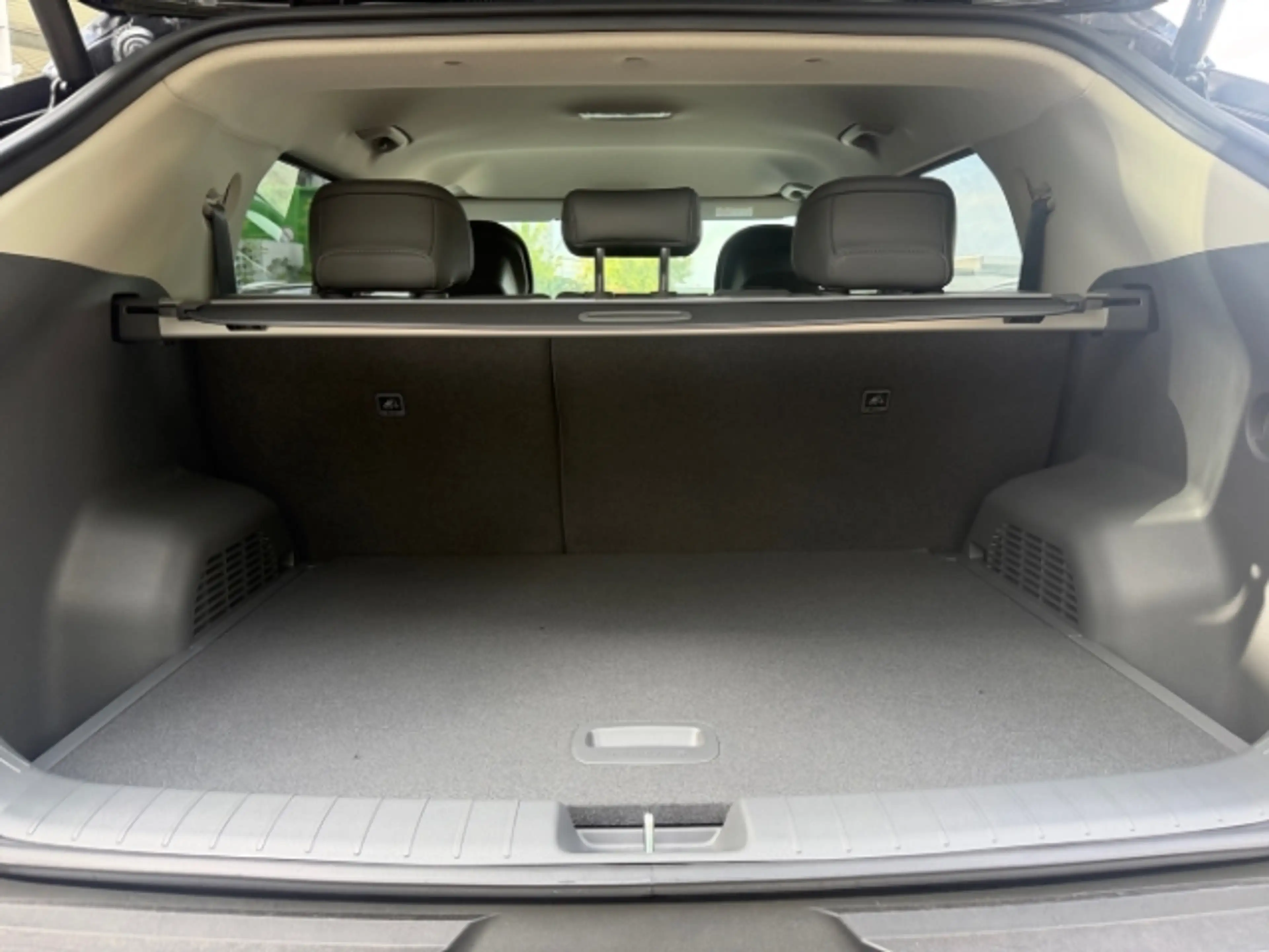 Kia EV3 Earth 81.4 kWh WÄRMEPUMPE,CARPLAY,360°KAMERA,AMBIE — photo 12