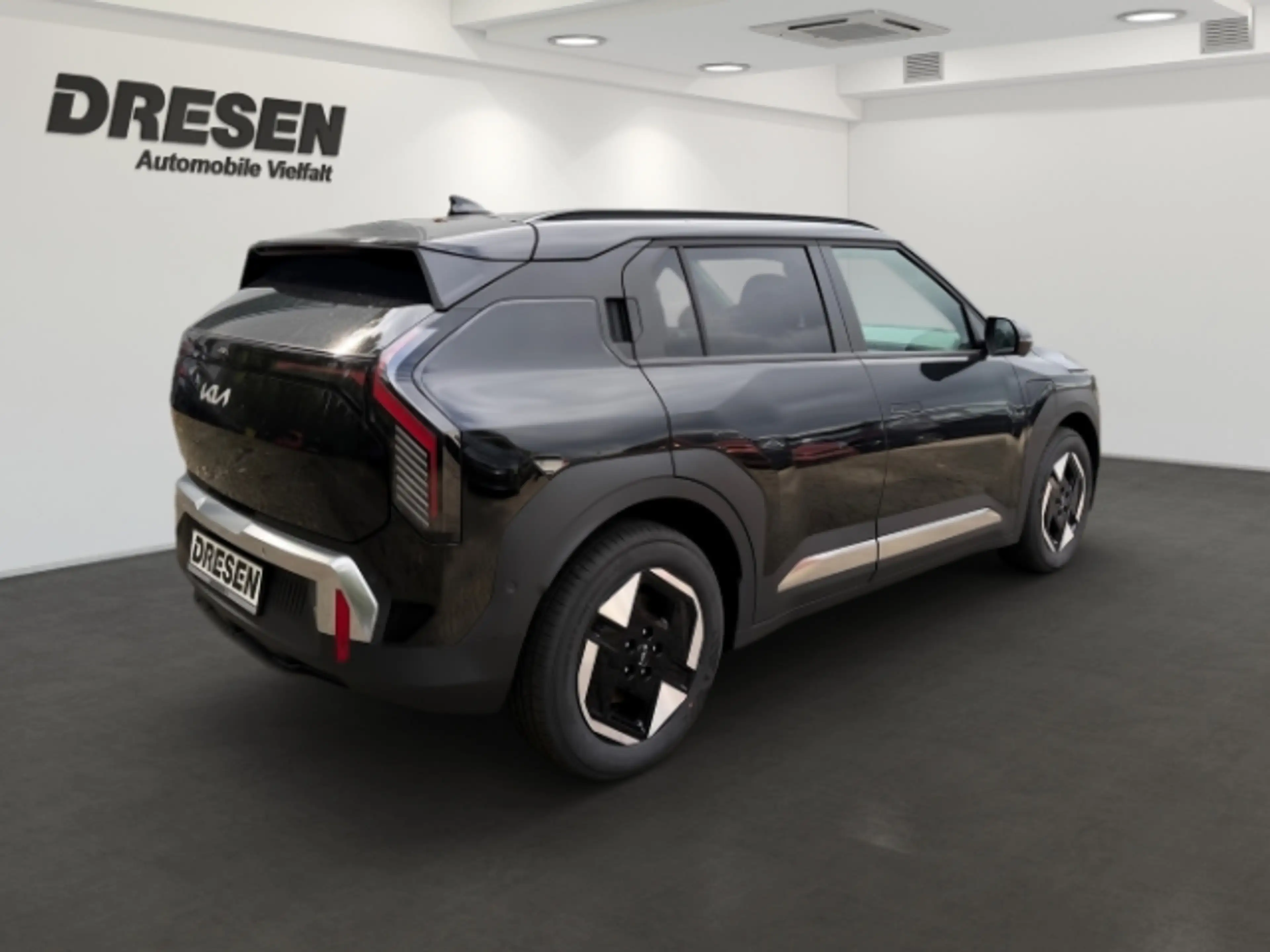 Kia EV3 Earth 81.4 kWh WÄRMEPUMPE,CARPLAY,360°KAMERA,AMBIE — photo 3