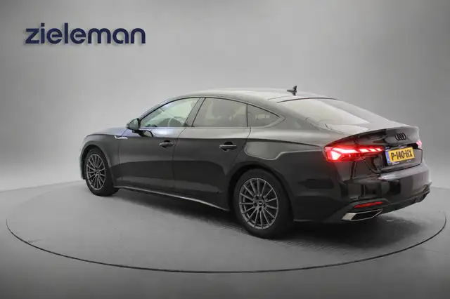 Audi A5 view 2