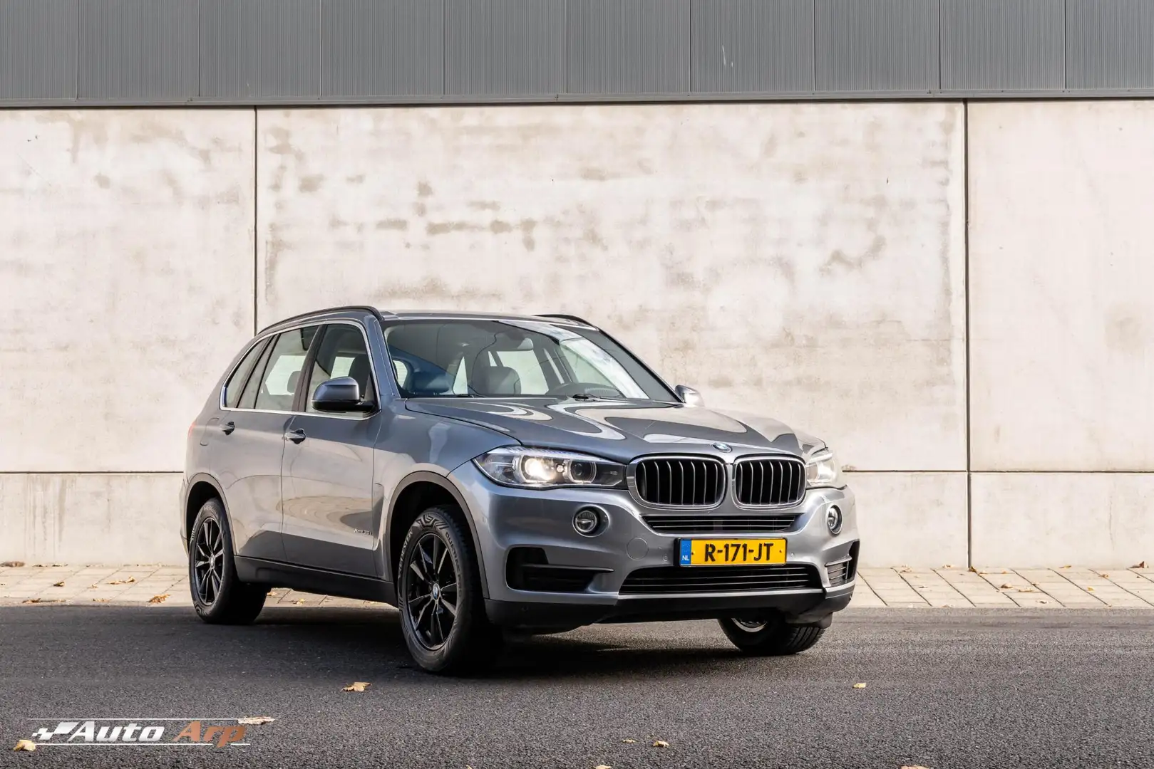 BMW X5 xDrive35i High Executive Grijs - 1