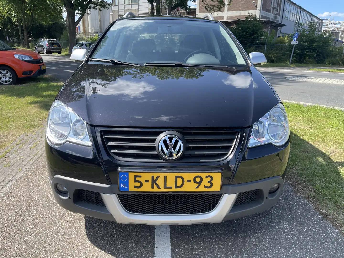 Volkswagen Polo Cross 1.4-16V | Airco | Trekhaak | Cruise Control | LMV Zwart - 2