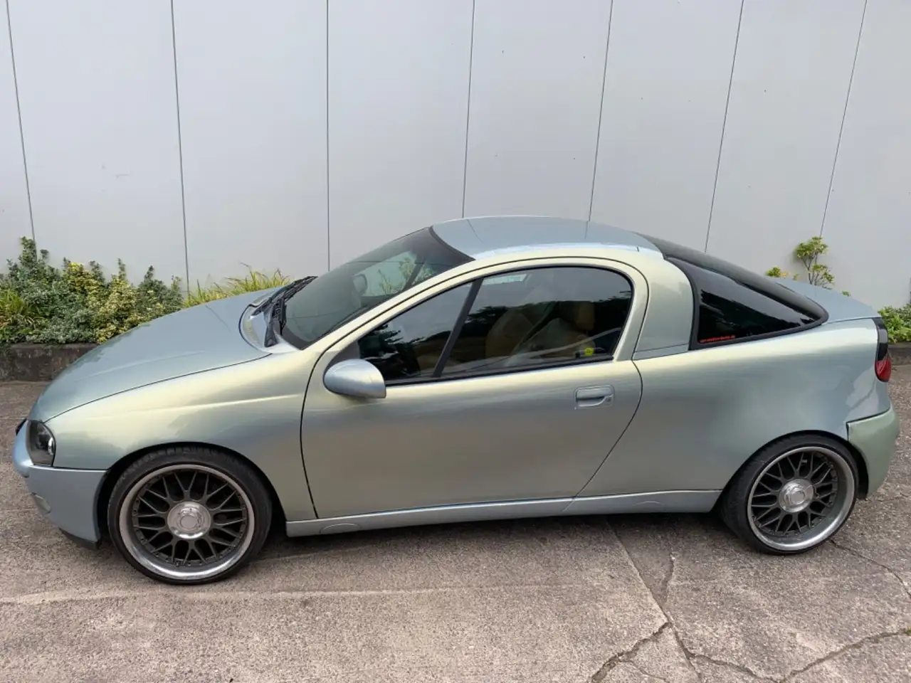 Opel Tigra Einzelstück mit Bodykit 1,4L 80 KW 110PS, foto 3
