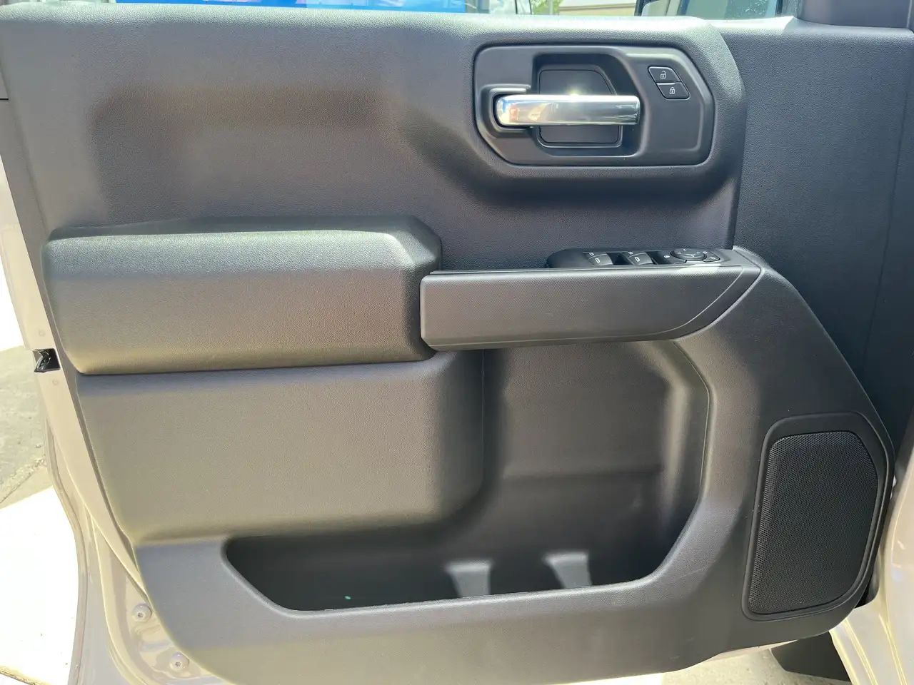 Chevrolet Silverado 1500 photo Chevrolet Silverado 1500