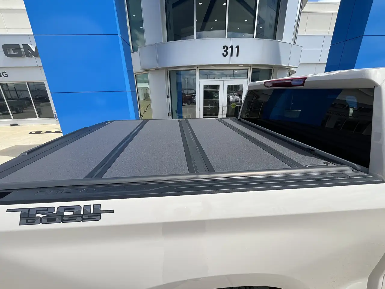 Chevrolet Silverado 1500 photo Chevrolet Silverado 1500
