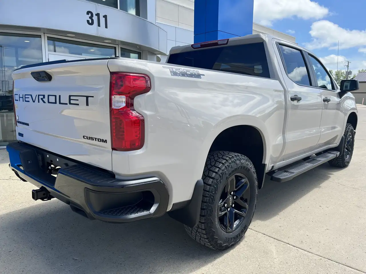 Chevrolet Silverado 1500 photo Chevrolet Silverado 1500