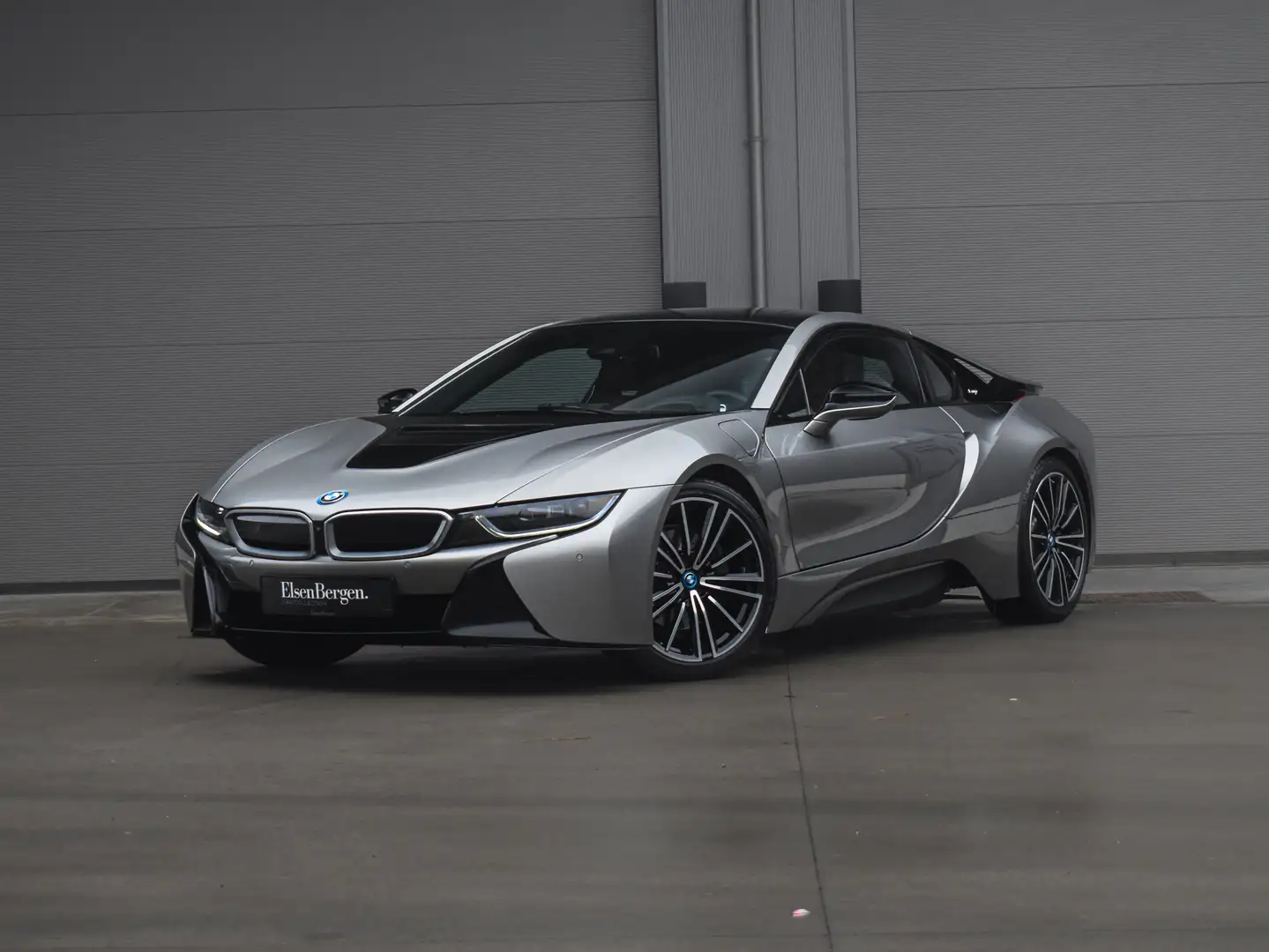 BMW i8 Coupé / Donington grey / E-Copper interior Zilver - 2