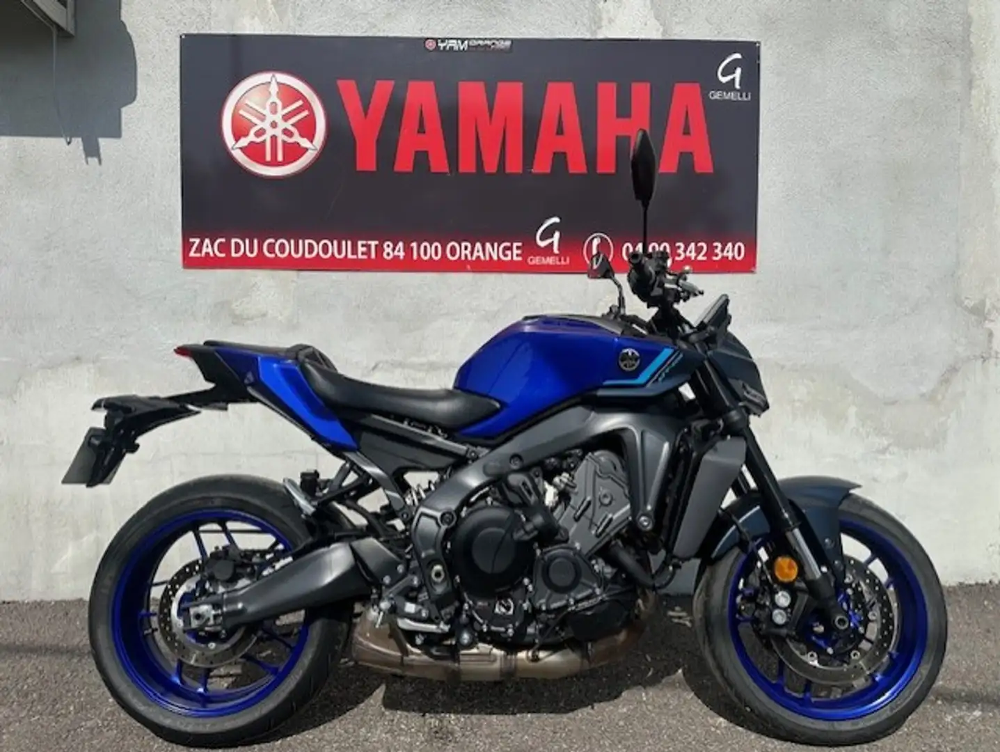 Yamaha MT-09 Bleu - 1