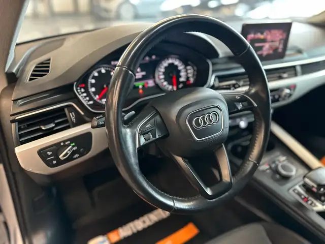 Audi A4 view 9