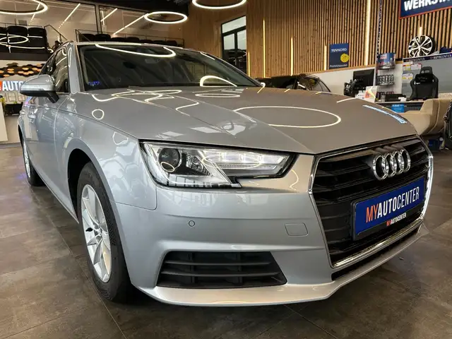 Audi A4 view 3