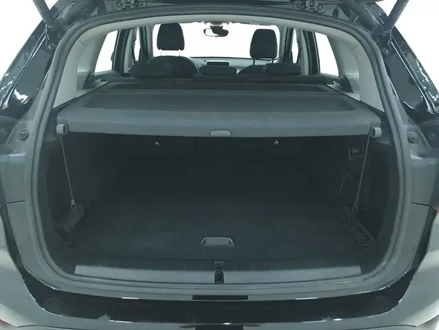 BMW X1 view 14
