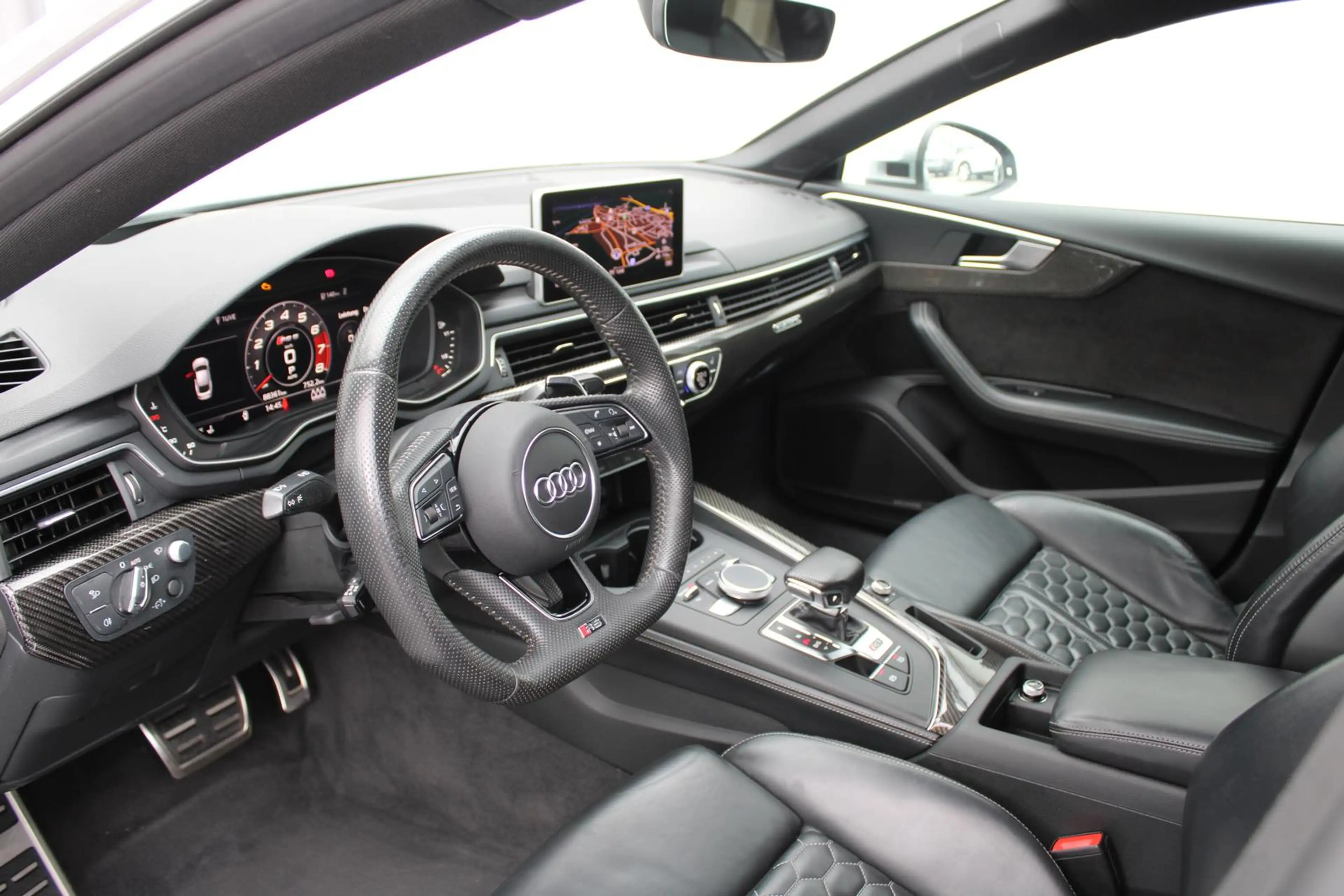 Audi RS5 Sportb. 2.9 TFSI Q.  Autom.Matrix RS-Sitze Navi — photo 6