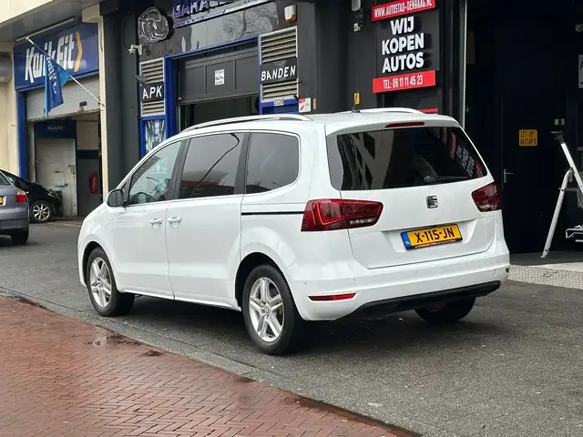 Seat Alhambra view 2