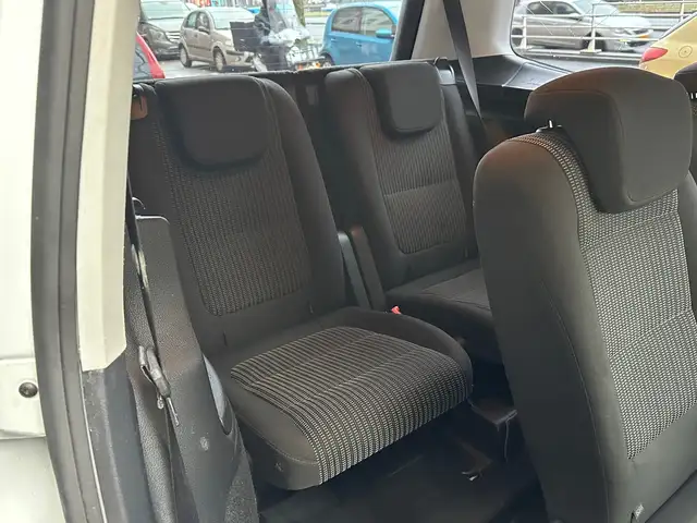 Seat Alhambra view 13