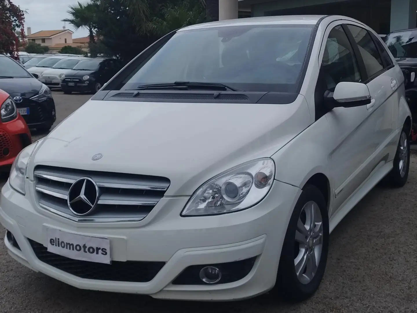 Mercedes-Benz B 180 Classe B - T245 cdi Premium Blanc - 1