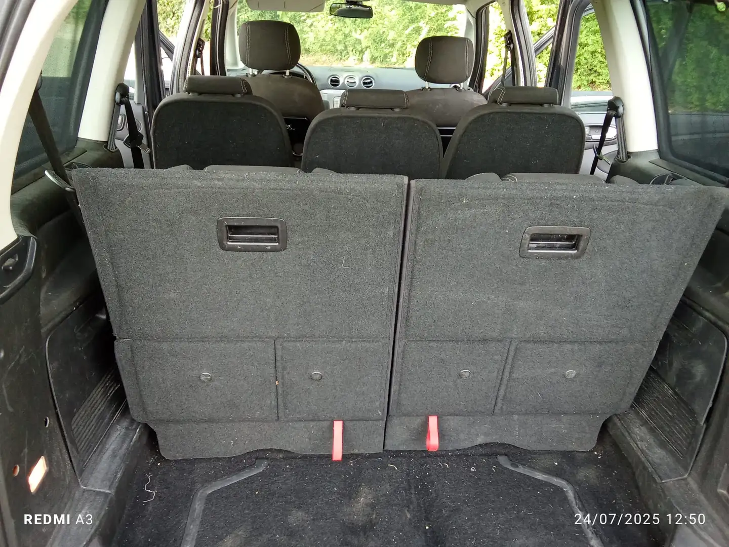 Ford Galaxy 2.0 TDCi Ghia DPF - 1