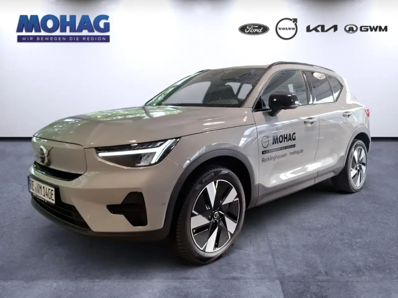Volvo EX40 2026