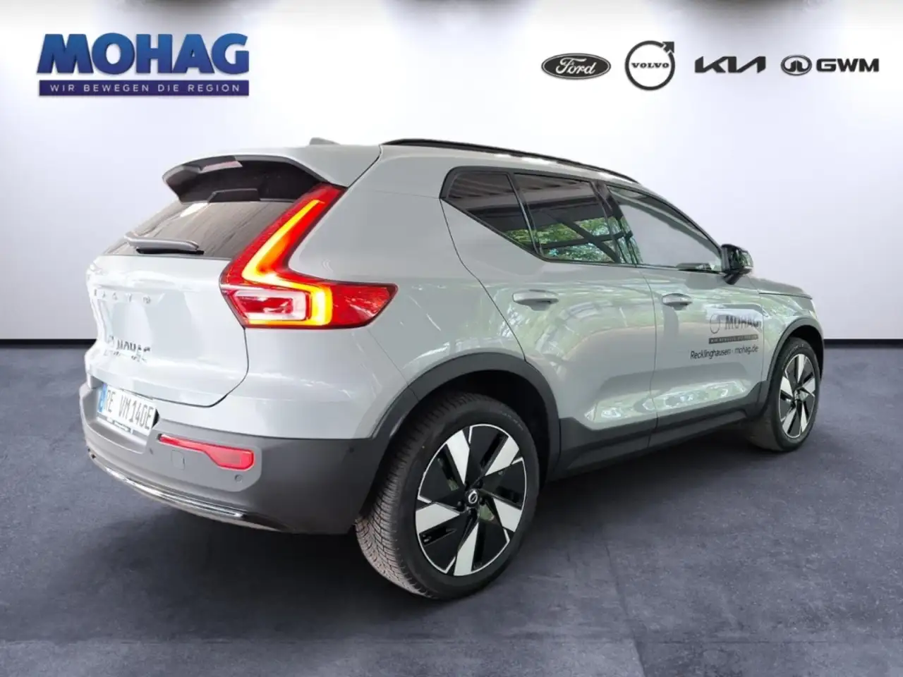 Volvo EX40 2026