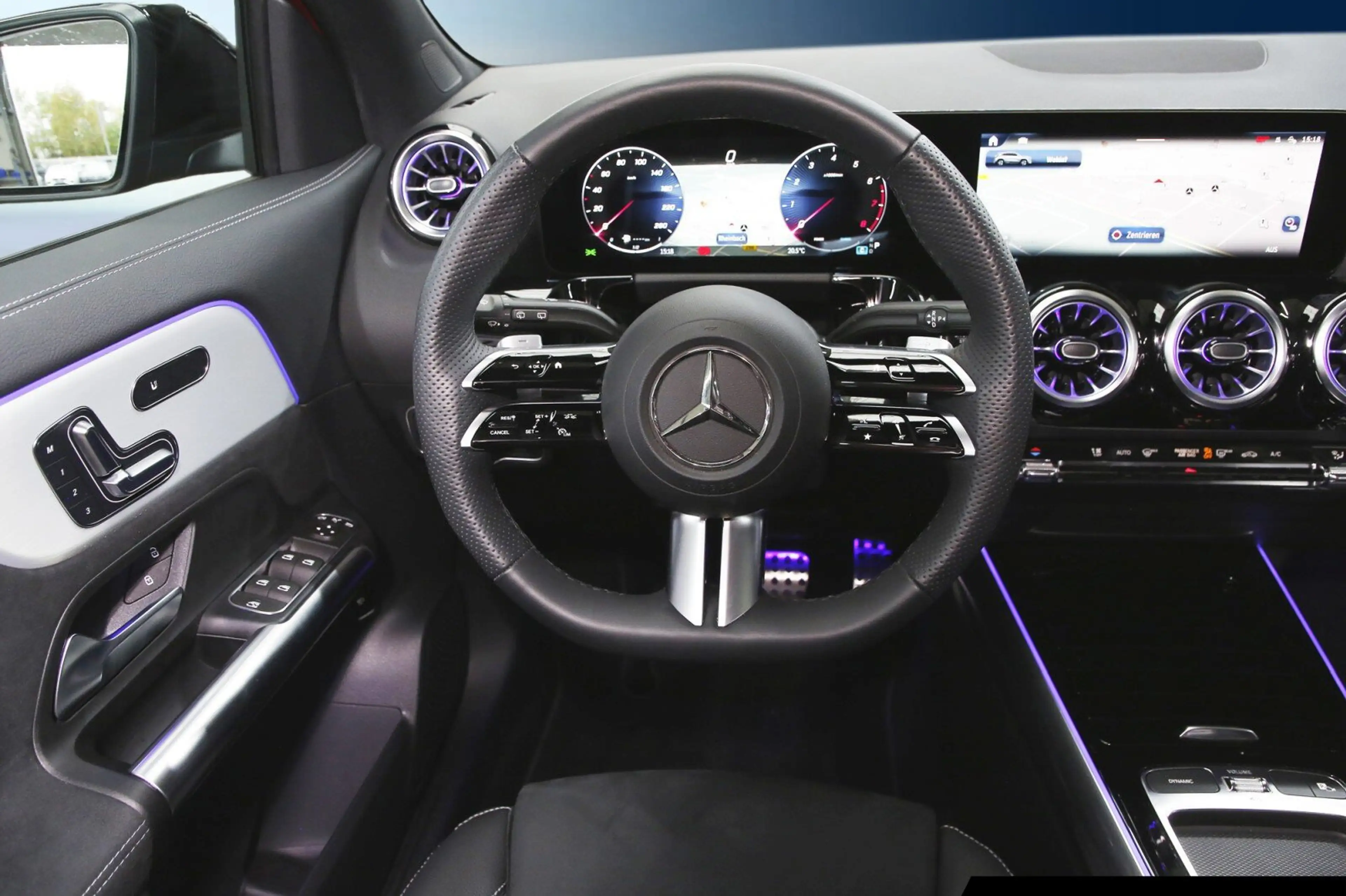 Mercedes-Benz GLA 200 GLA 200 AMG/Special Edition/Navi/Pano/360°/AHK — photo 13