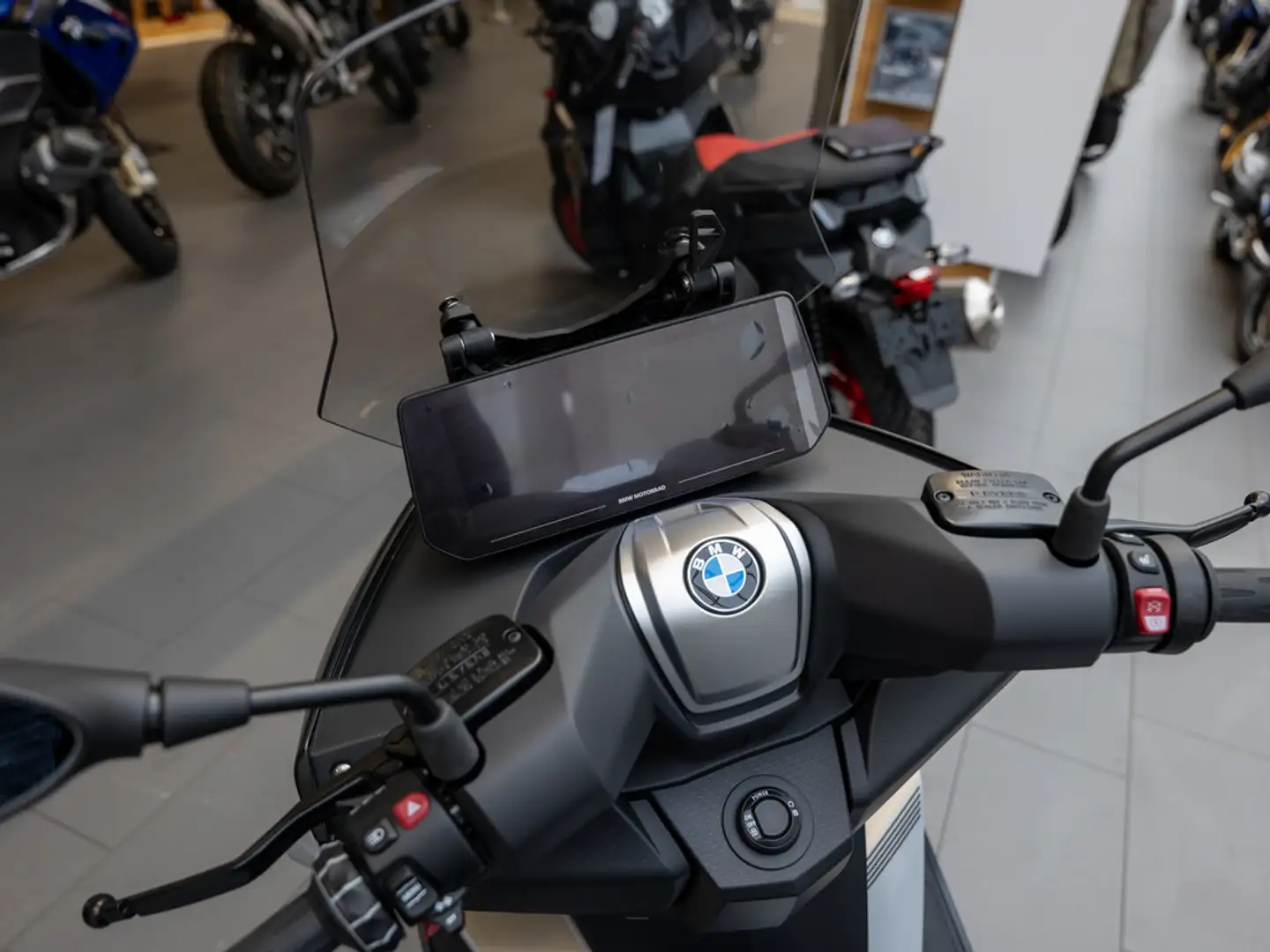 BMW C 400 GT KOMFORT-P. GRIFFHEIZUNG LED SHZ Silber - 2