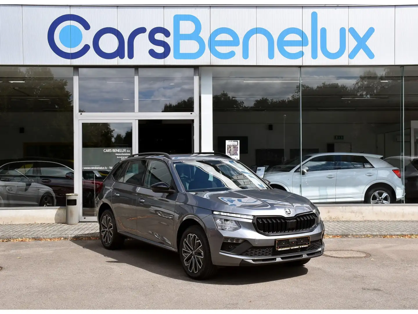 Skoda Kamiq 1.0 TSI 116 DSG Selection CAM KEYLESS NEUF Grau - 1