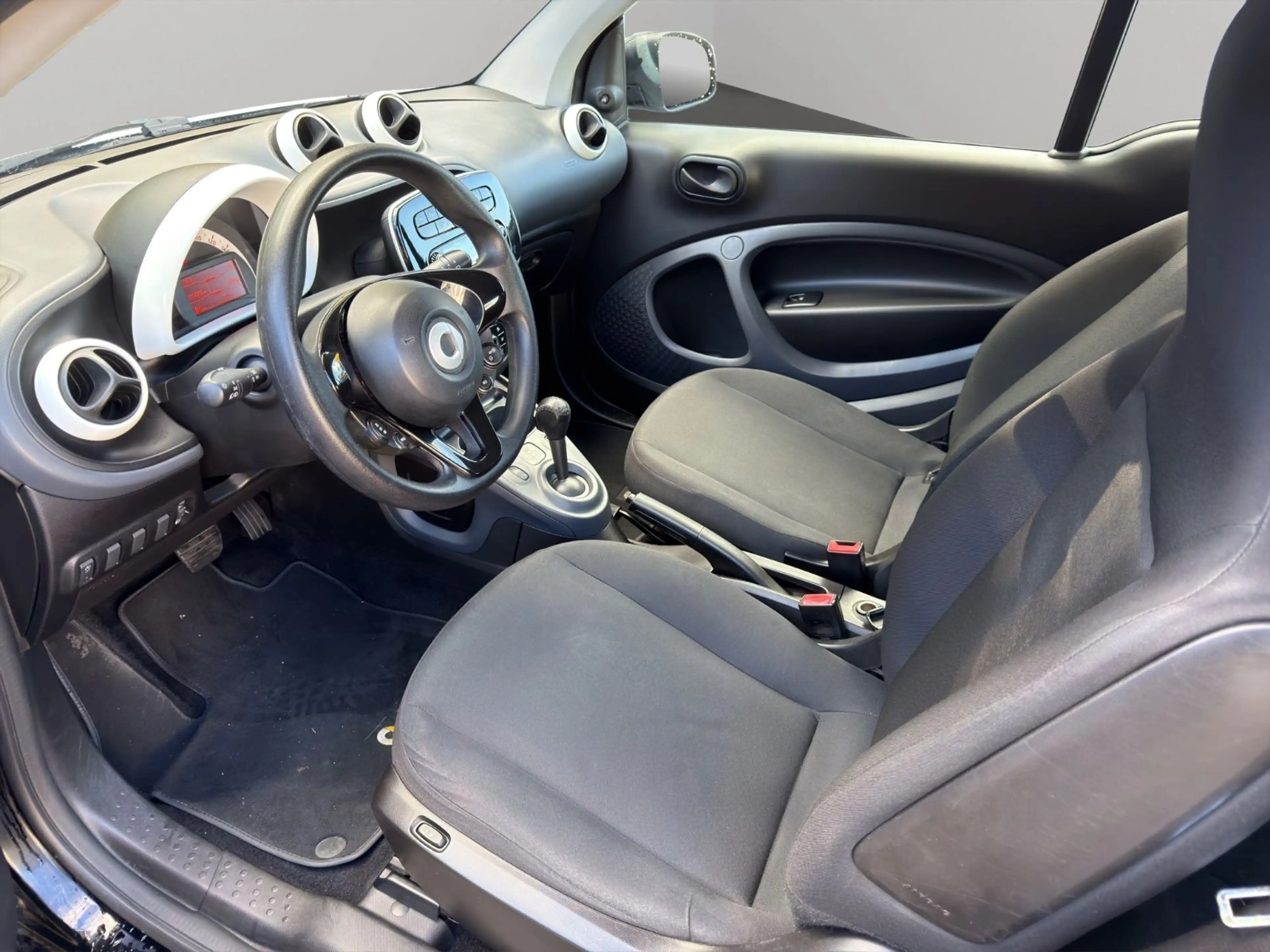 smart forTwo Coupe Passion Automatik Klima SHZ — photo 10