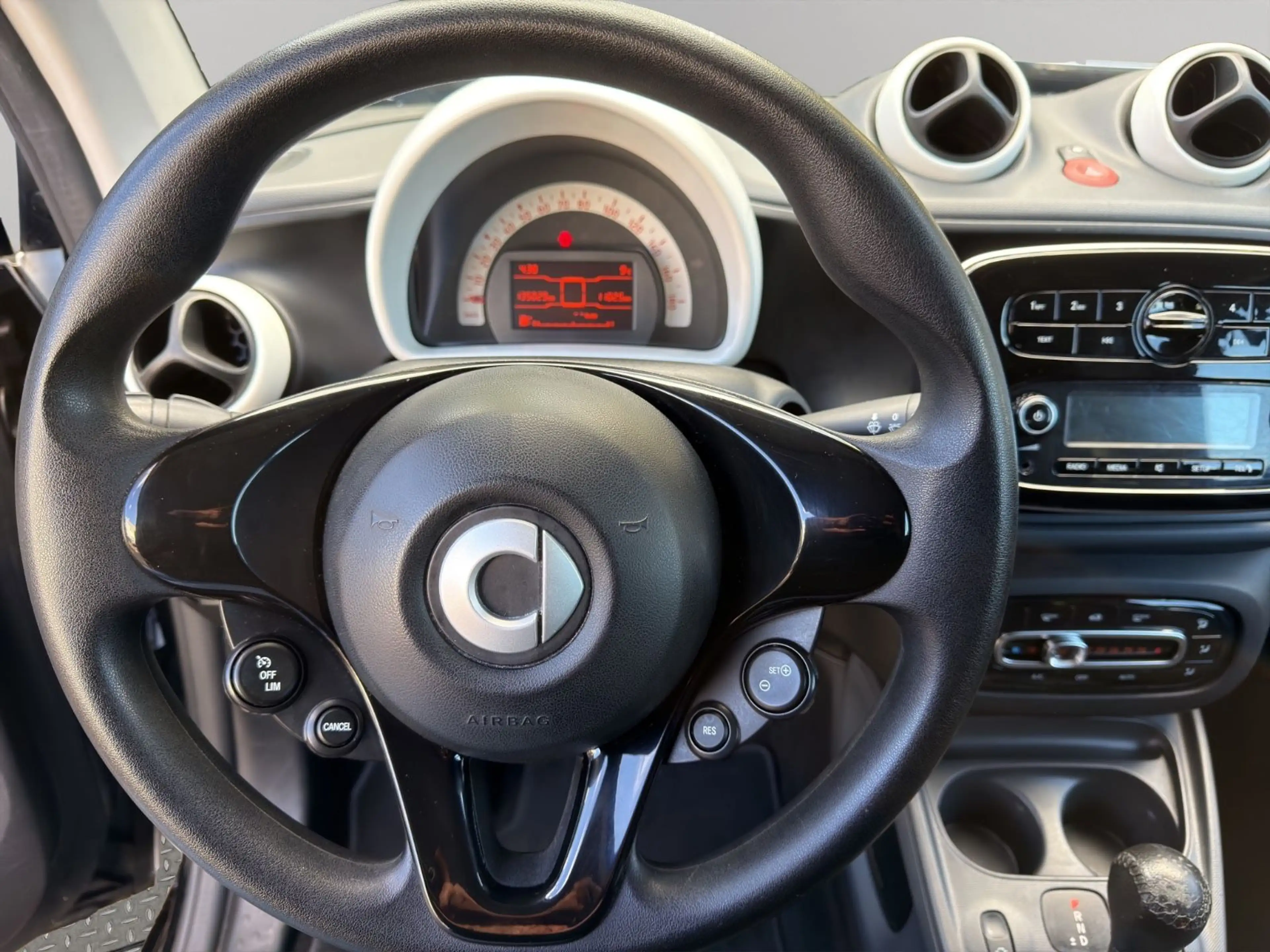 smart forTwo Coupe Passion Automatik Klima SHZ — photo 13