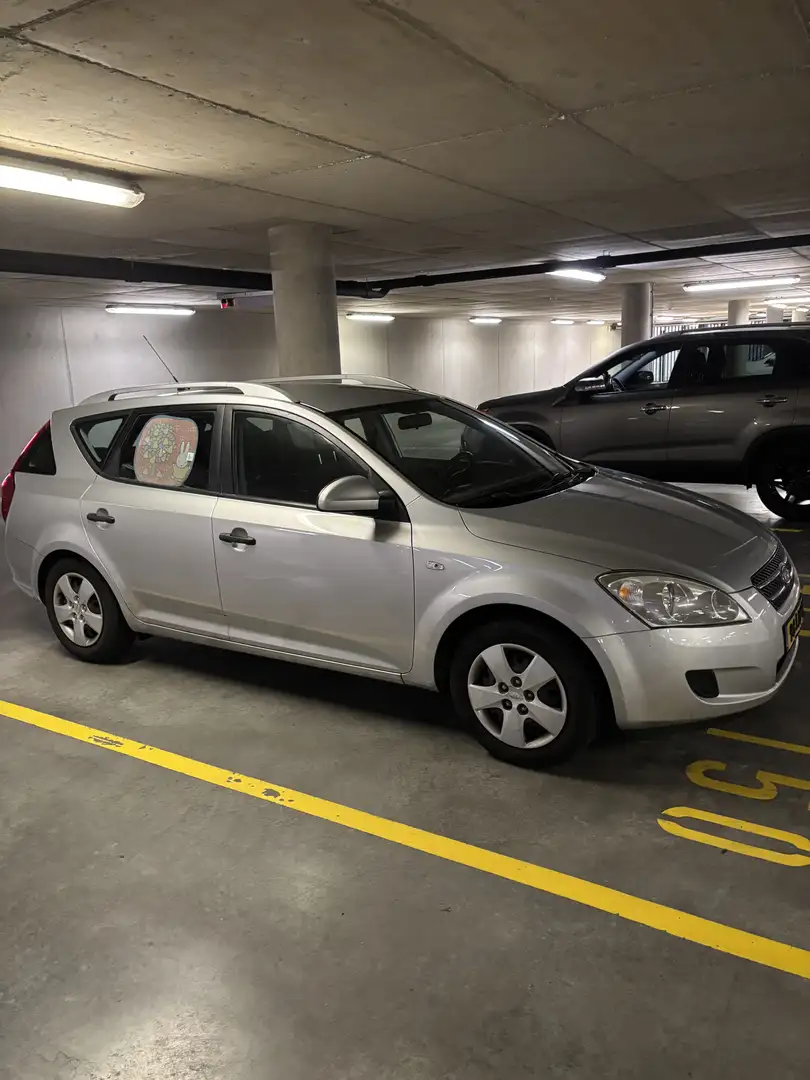 Kia Ceed / cee'd 1.4 X-tra ISG Grijs - 2