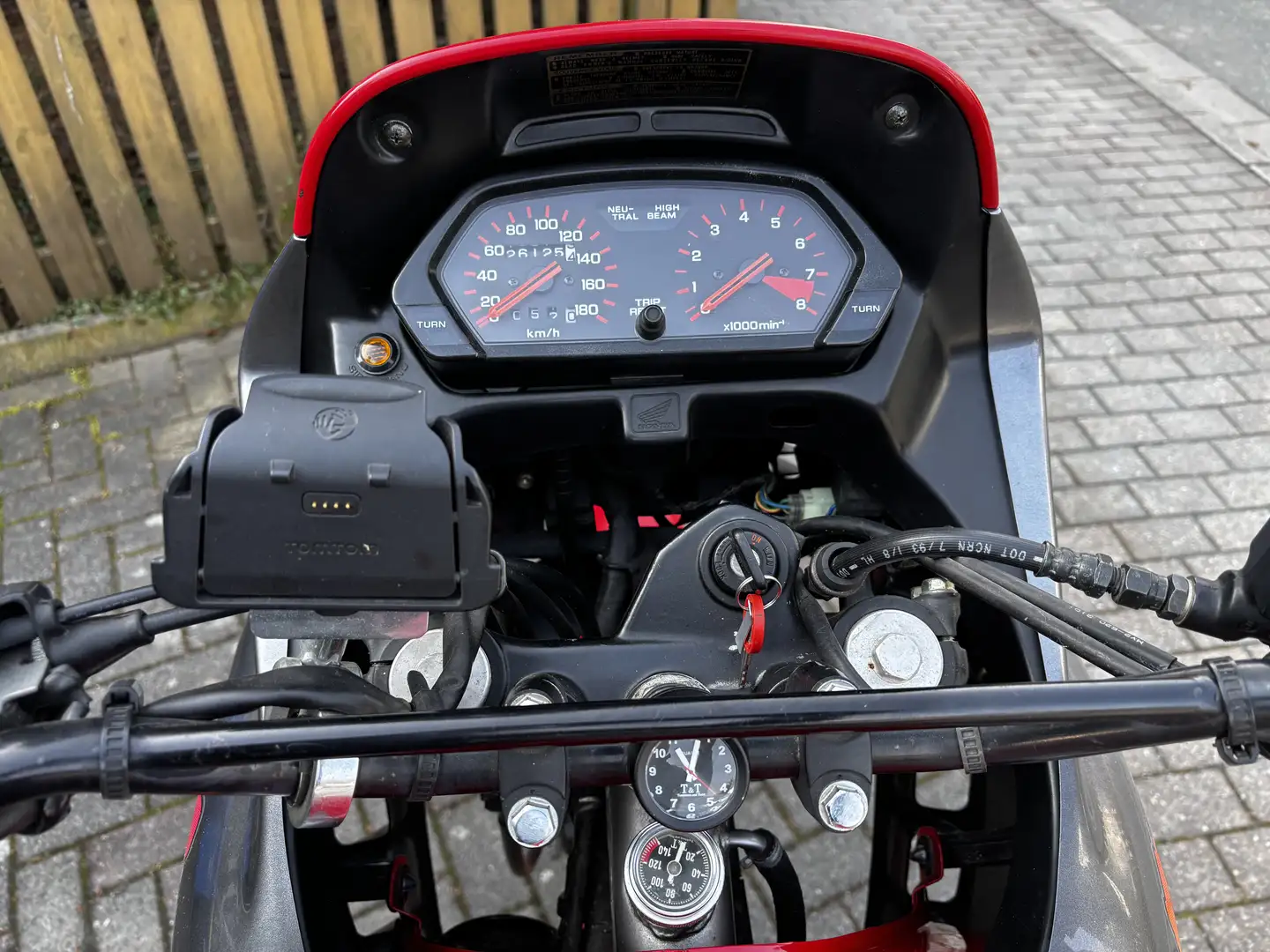 Honda NX 650 Dominator - 1