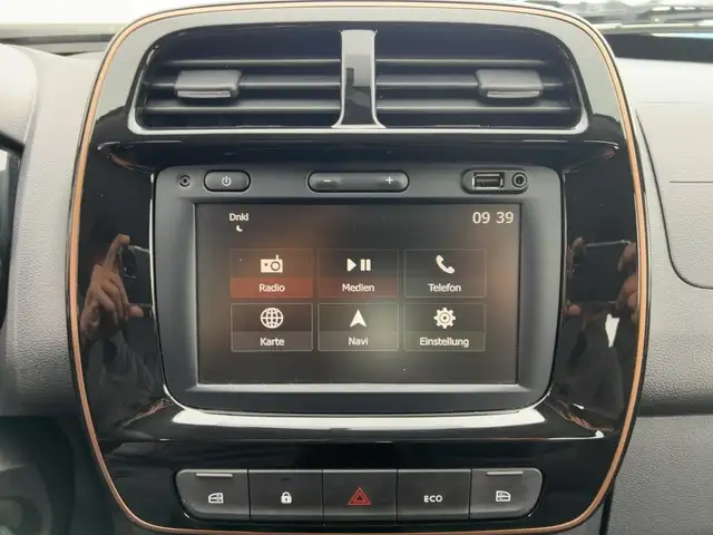 Dacia Spring view 14