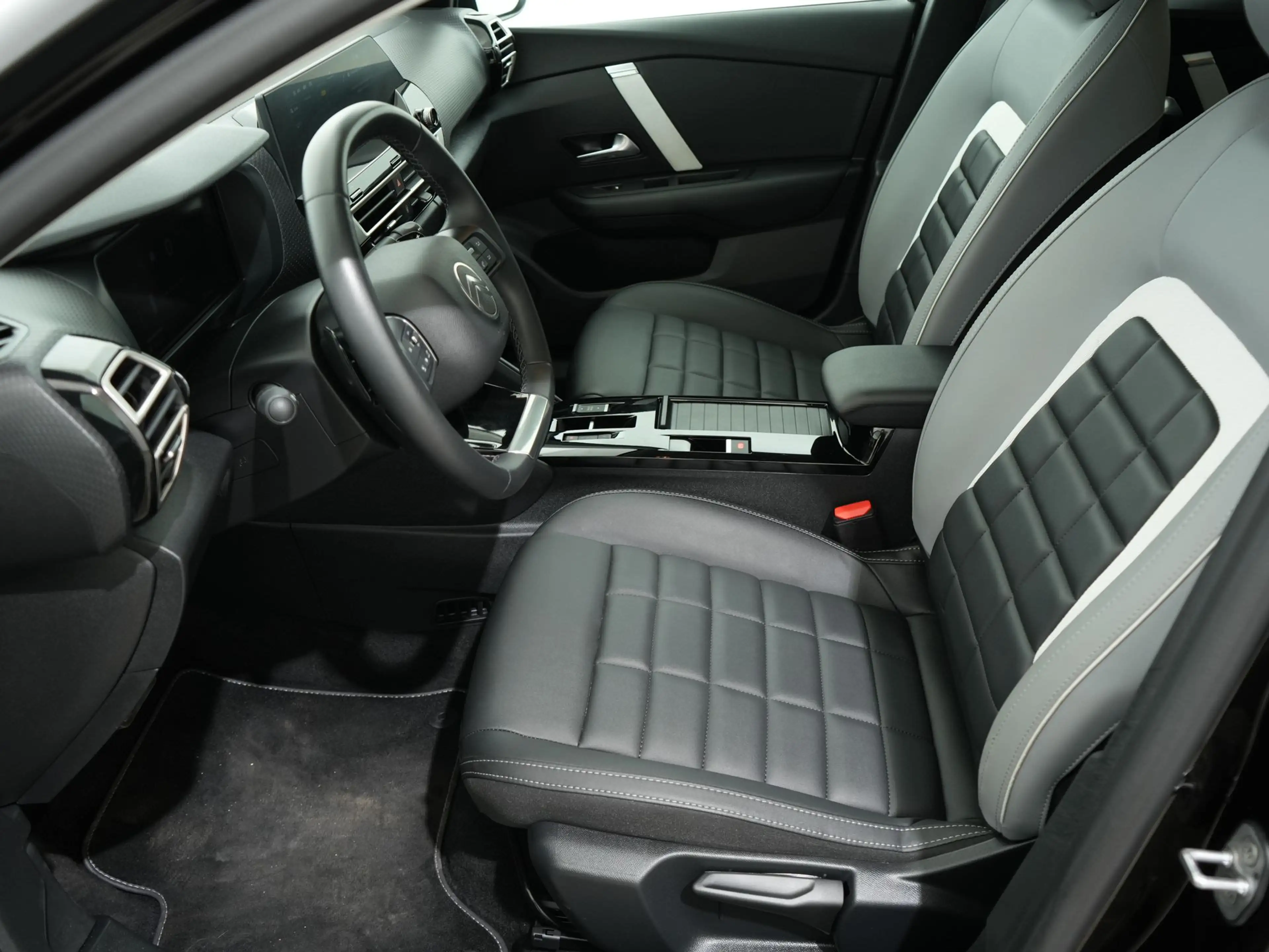 Citroen C4 X 1.2 HYBRID 145PK MAX E-DCS6 | Navi | Cruise Adapti — photo 30