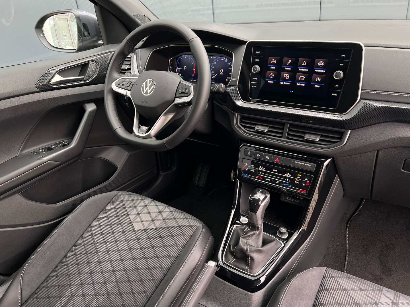 Volkswagen T-CROSS R-Line - 2026 - Joinsteer - #10