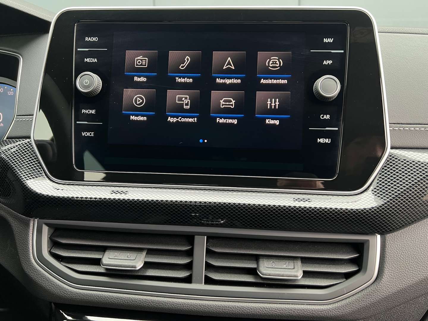 Volkswagen T-CROSS R-Line - 2026 - Joinsteer - #11