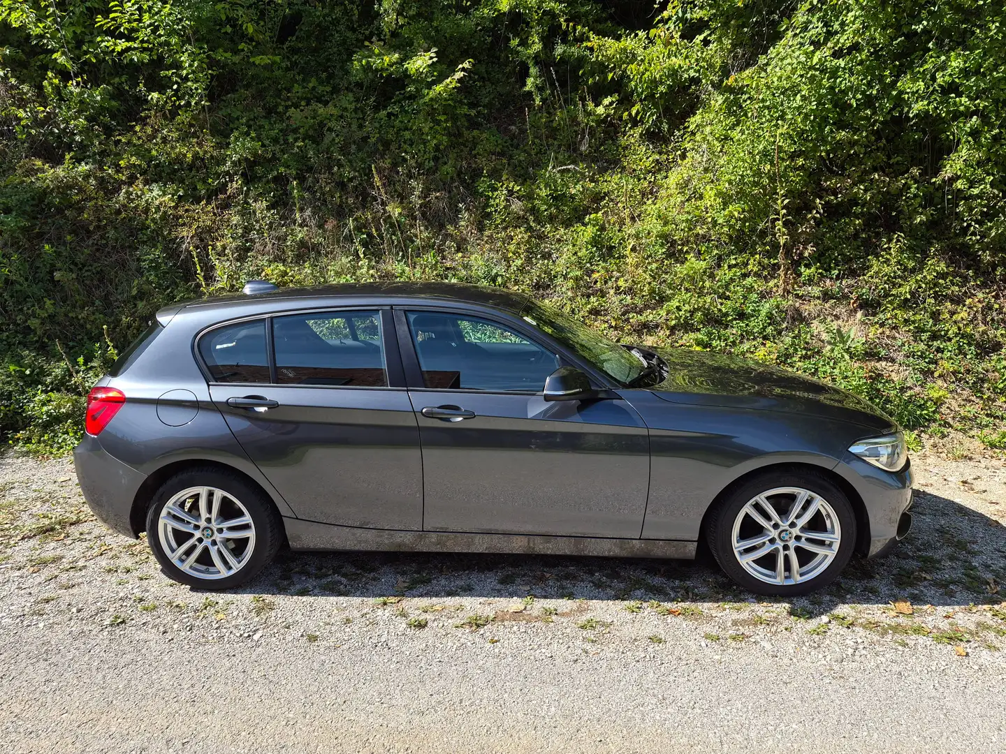 BMW 116 116d Österreich-Paket Österreich-Paket Grau - 2