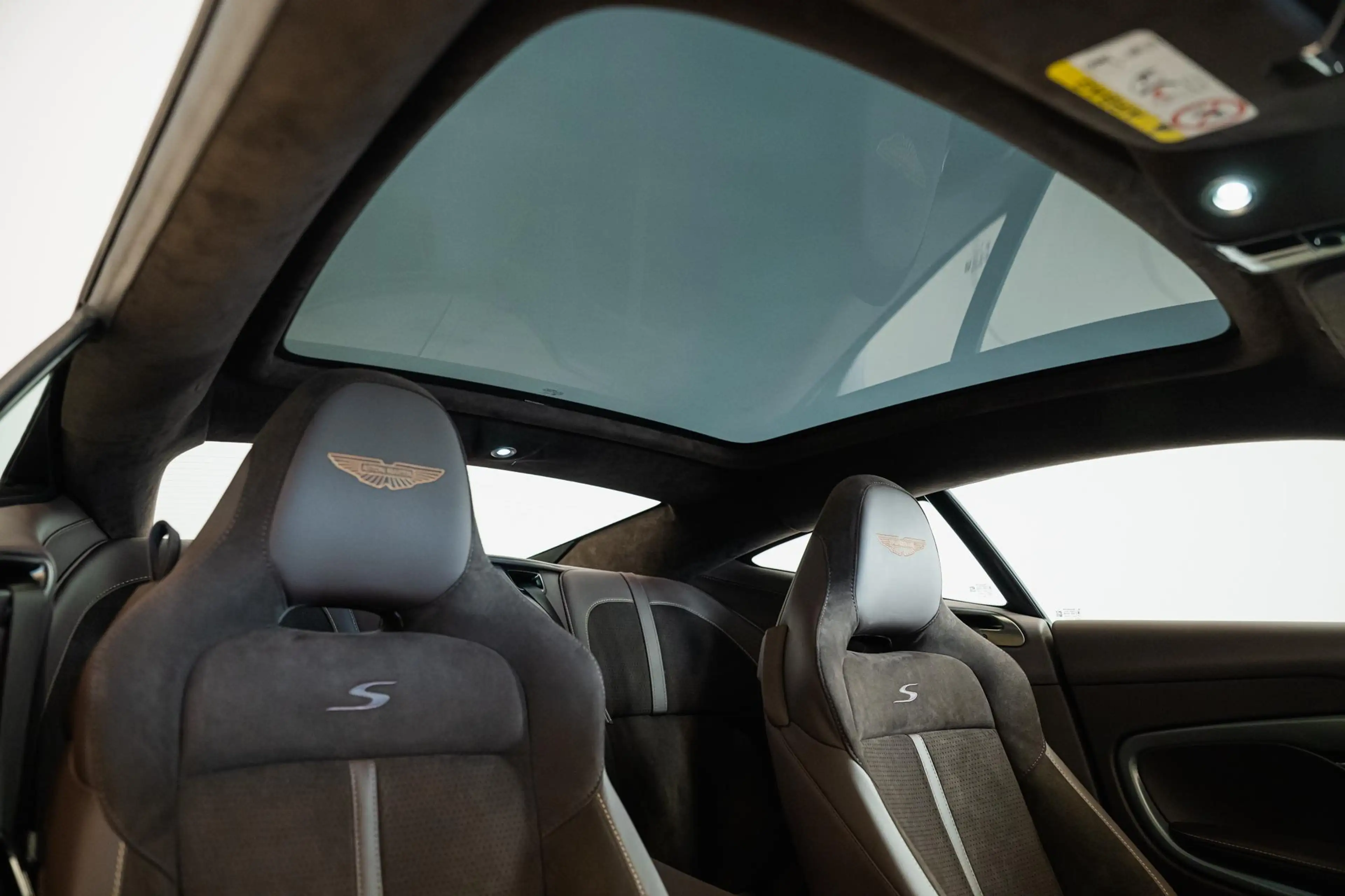 Aston Martin DB12 S Coupe NEW 2026* — photo 5