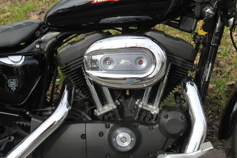 Harley-Davidson XL 883 - foto 3