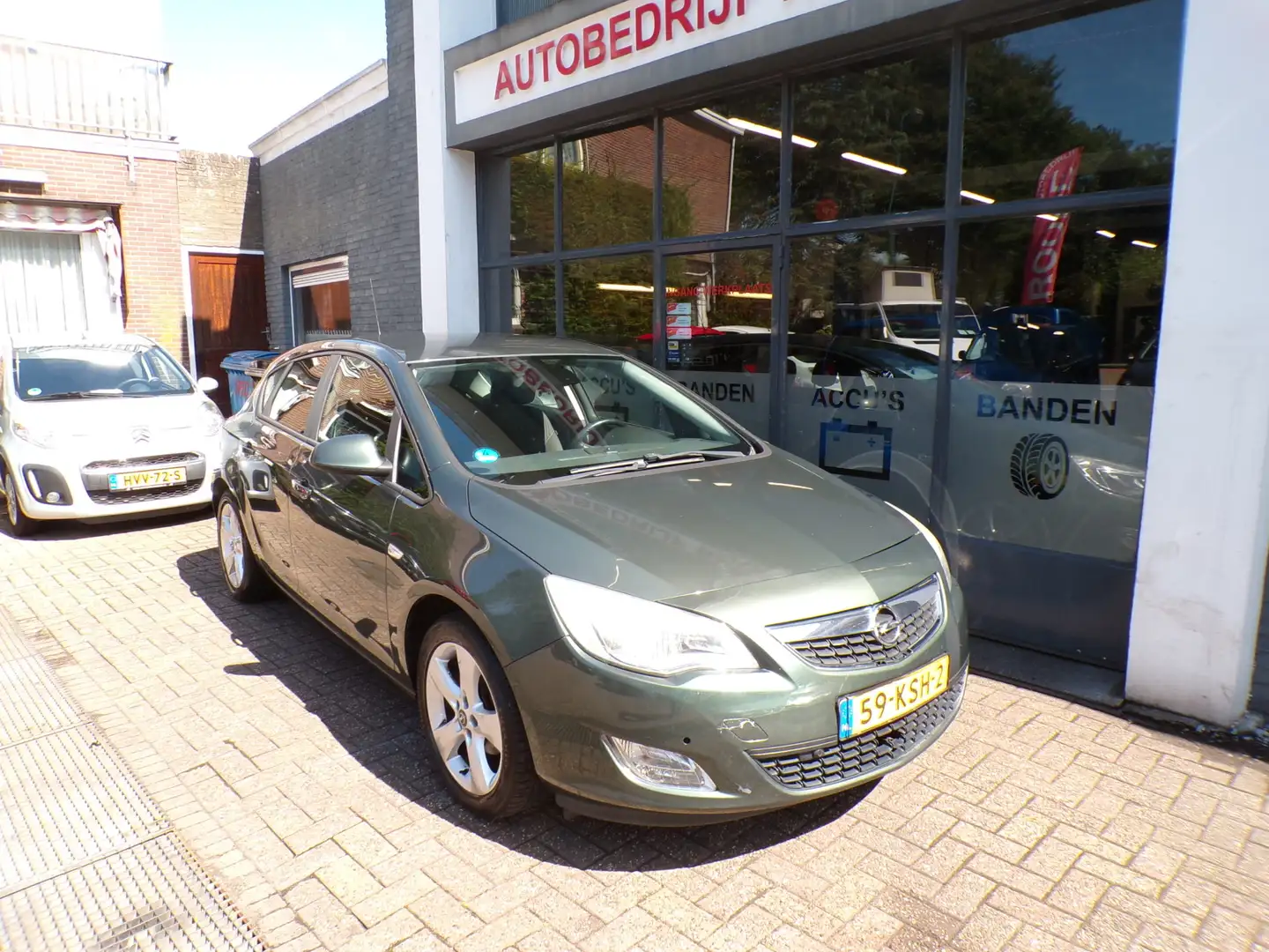 Opel Astra 1.6 Edition NIEUWE APK,AIRCO,TREKHAAK !!! ""ZONDAG Groen - 2