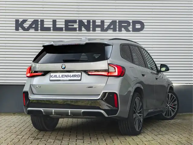 BMW X1 view 2