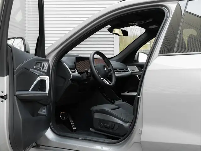 BMW X1 view 14