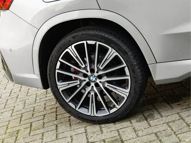 BMW X1 view 12