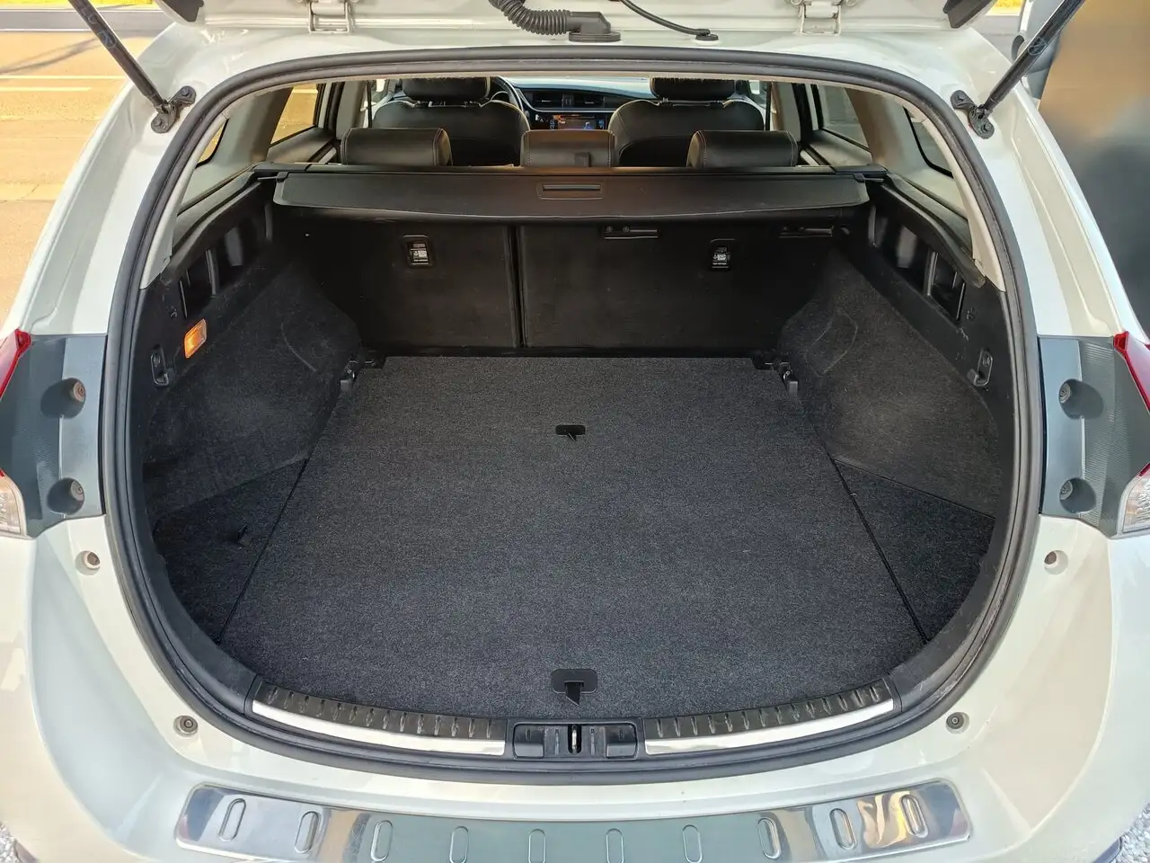 Toyota Auris — photo 9 sur 19
