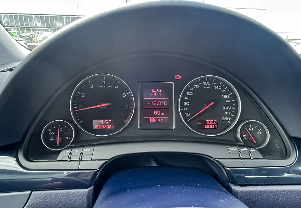 AUDI A4 - 3.0 220ch - CONTROLE TECHNIQUE OK - CLIMATISATION