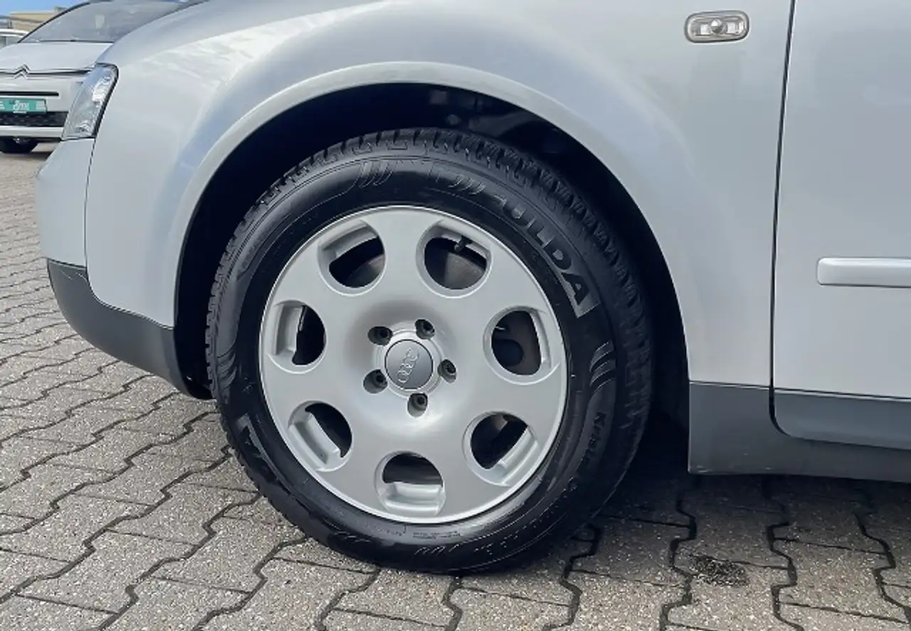 AUDI A4 - 3.0 220ch - CONTROLE TECHNIQUE OK - CLIMATISATION