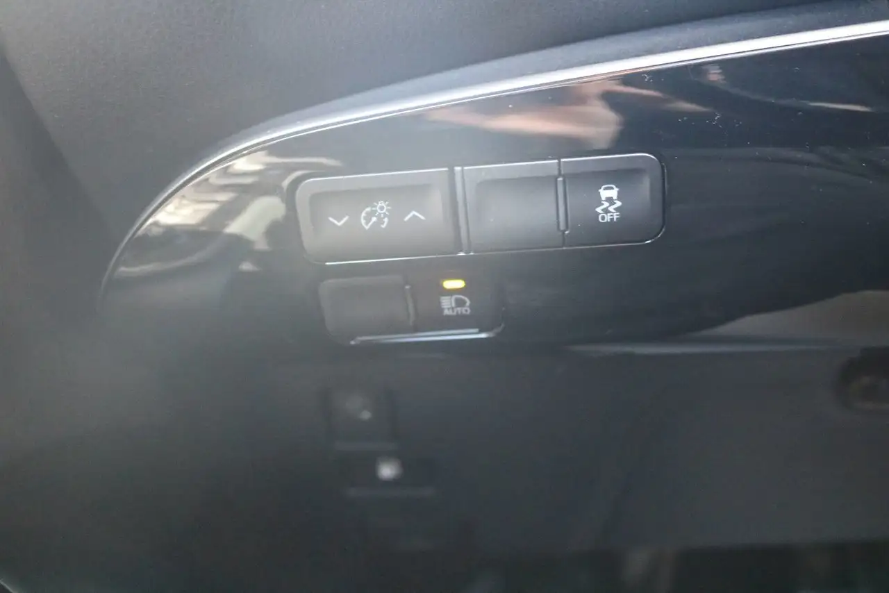 Toyota Prius Prime fotografie Toyota Prius Prime