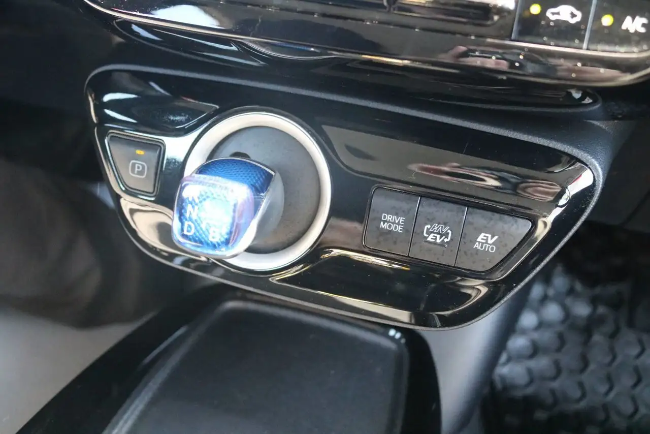 Toyota Prius Prime fotografie Toyota Prius Prime